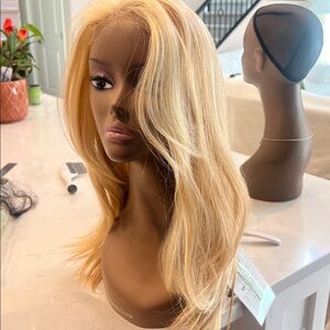 Love It Wig Human Hair Blend Caroline f613/27